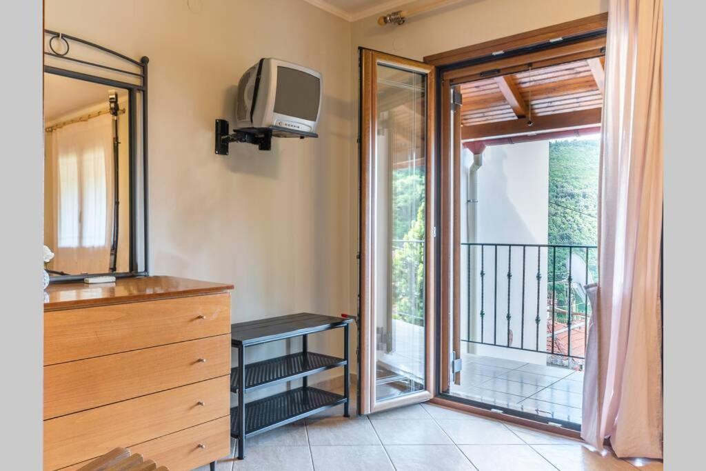 Small House With Garden & View Promirion المظهر الخارجي الصورة