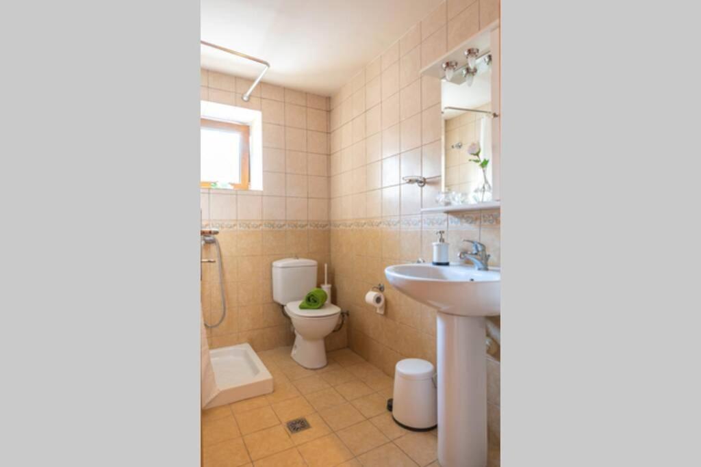 Small House With Garden & View Promirion المظهر الخارجي الصورة