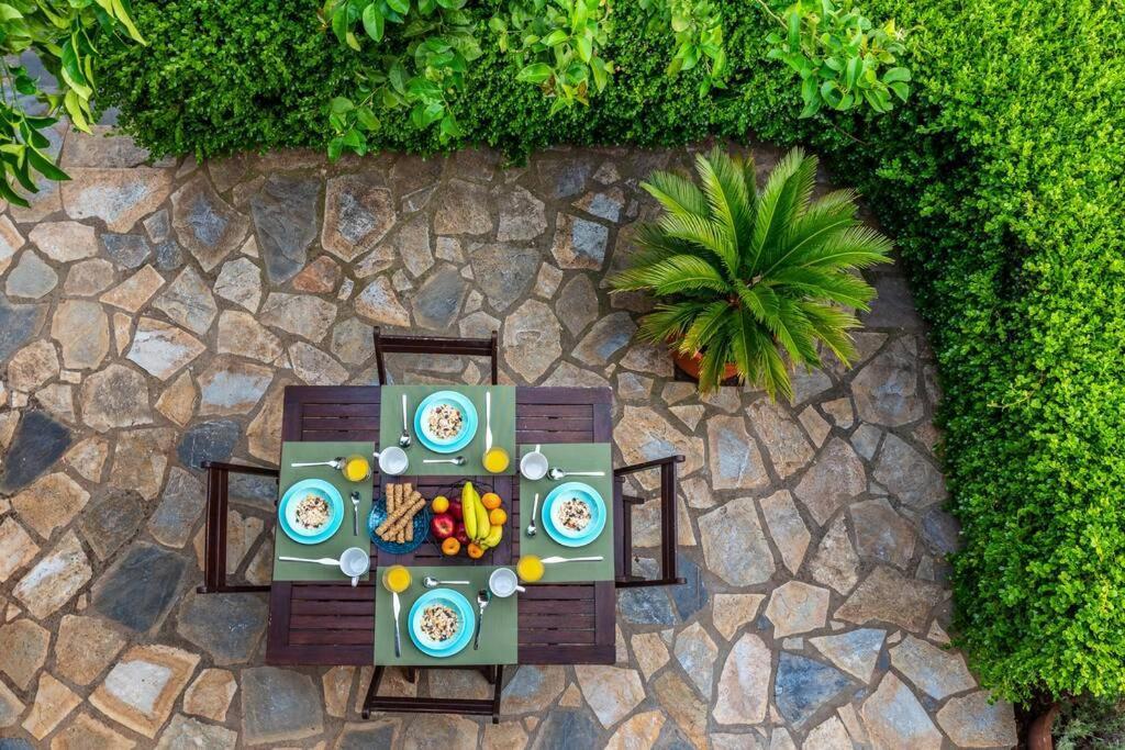 Small House With Garden & View Promirion المظهر الخارجي الصورة