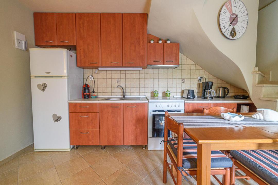 Small House With Garden & View Promirion المظهر الخارجي الصورة